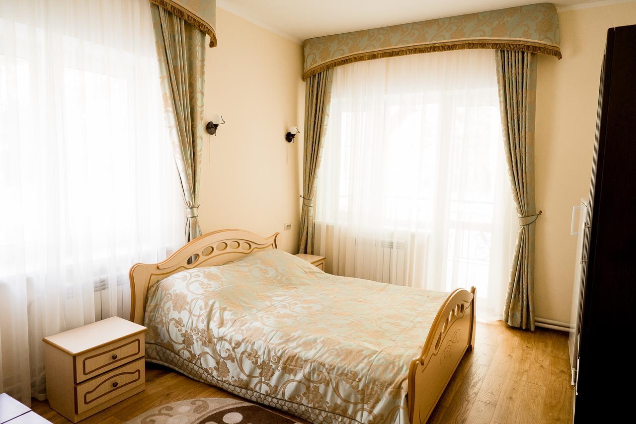 Belovezhskaya Pushcha Hotel Complex Zharkovshina Exterior foto